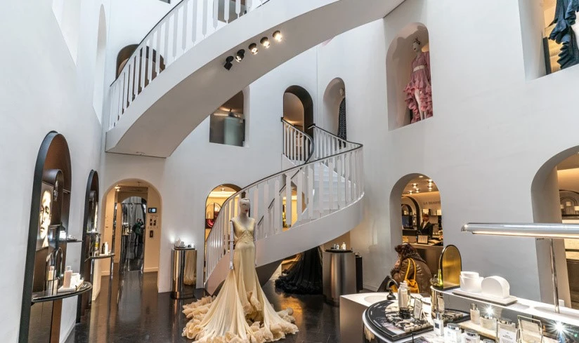 Haute-Couture : exposition Lanvin à la maison de beauté Carita