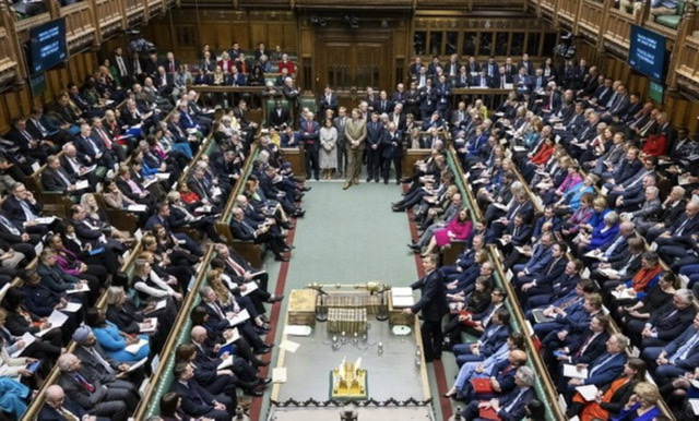 Concurrence, escroqueries: Le gouvernement britannique hausse le ton contre les majors de la tech