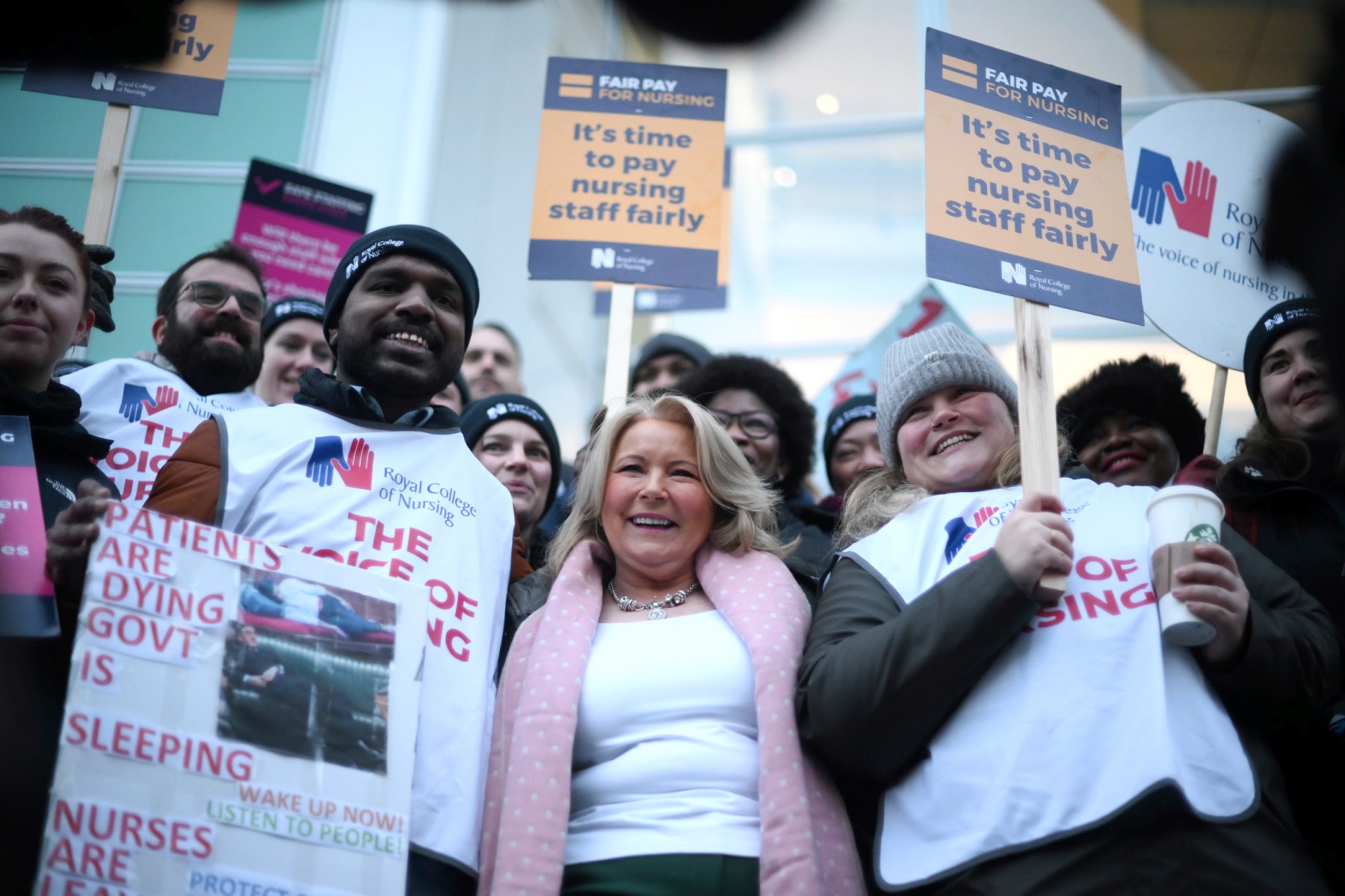 Grève jusqu'à Noël envisagée chez les infirmières britanniques