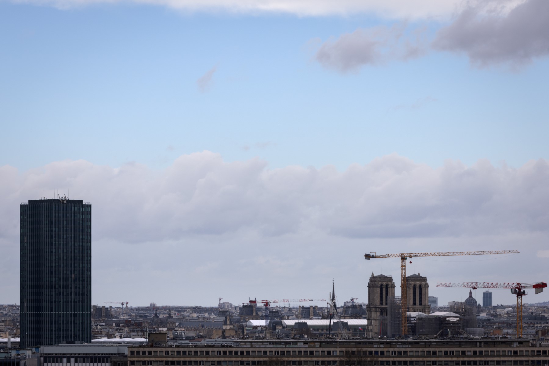 Paris: accord à gauche sur le plan local d'urbanisme avec des hauteurs limitées à 37 mètres