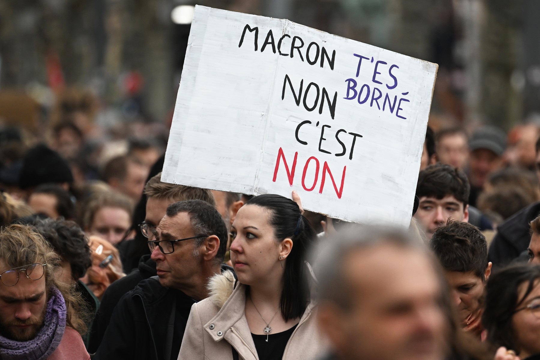 Crise politique à l’Élysée: Quels scénarios pour l'après-réforme des retraites?