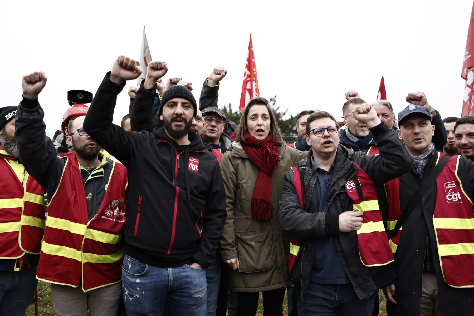 Retraites: Reprise partielle de la navigation sur le Rhône après des réquisitions