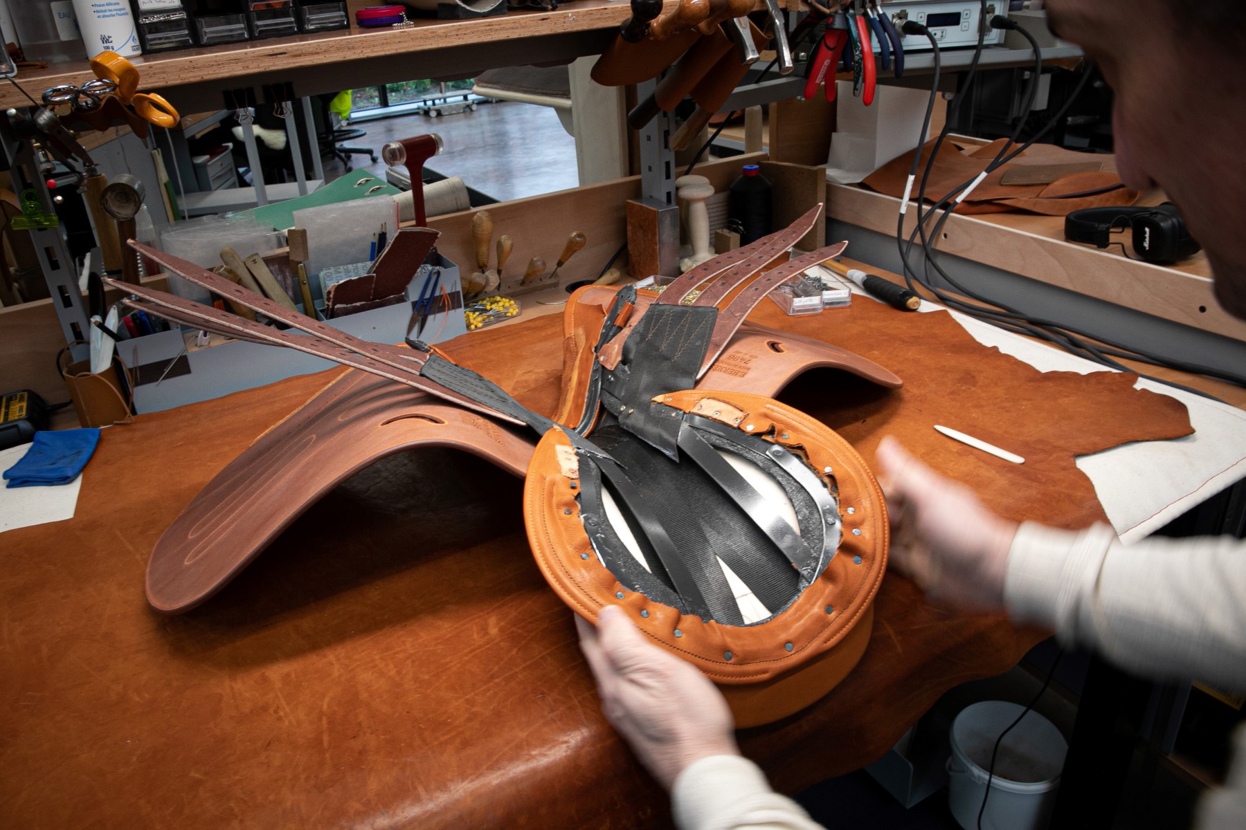 Dans l'Eure, Hermès ouvre une nouvelle manufacture face au boom de la demande
