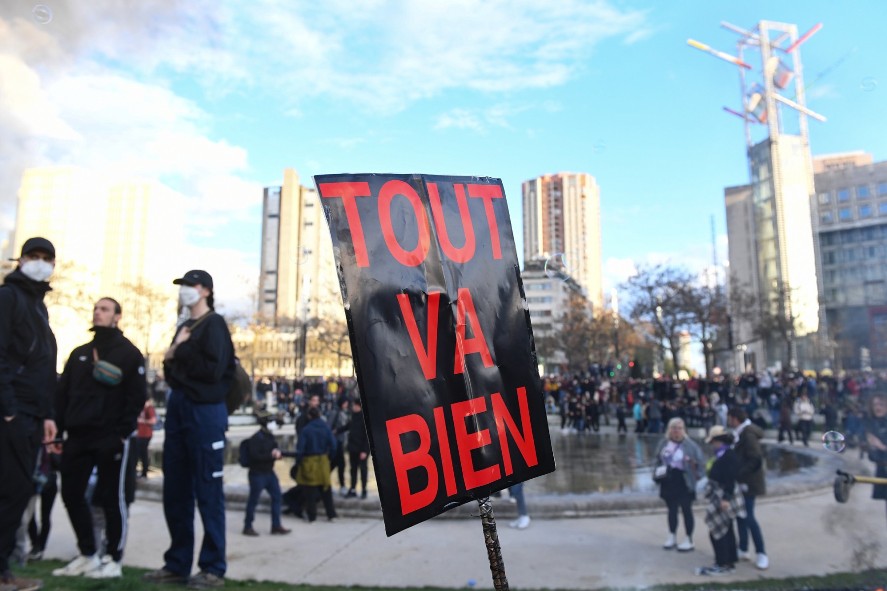 La retraite, un vertige ou un mirage pour les travailleurs immigrés