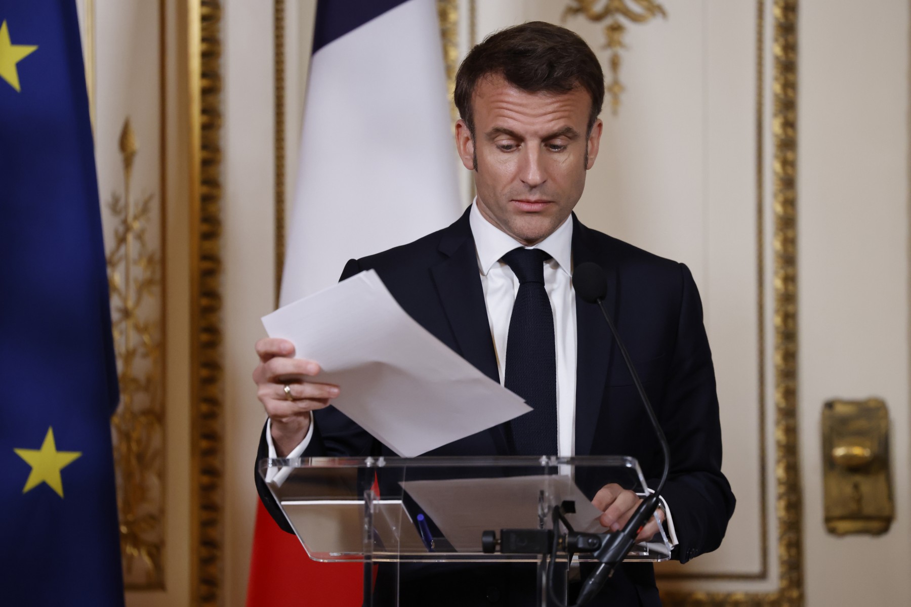 Macron va recevoir neuf anciens tirailleurs qui s'apprêtent à rentrer au Sénégal