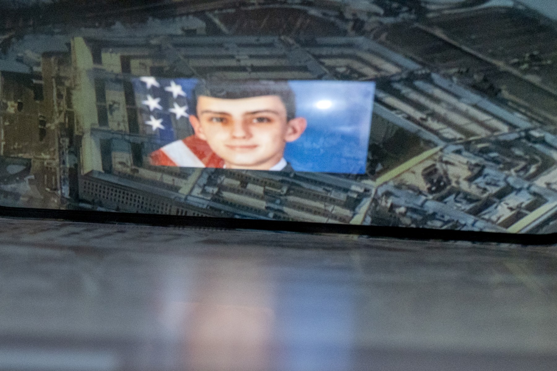 Après les fuites de documents américains, des questions demeurent sur l'accès du jeune suspect