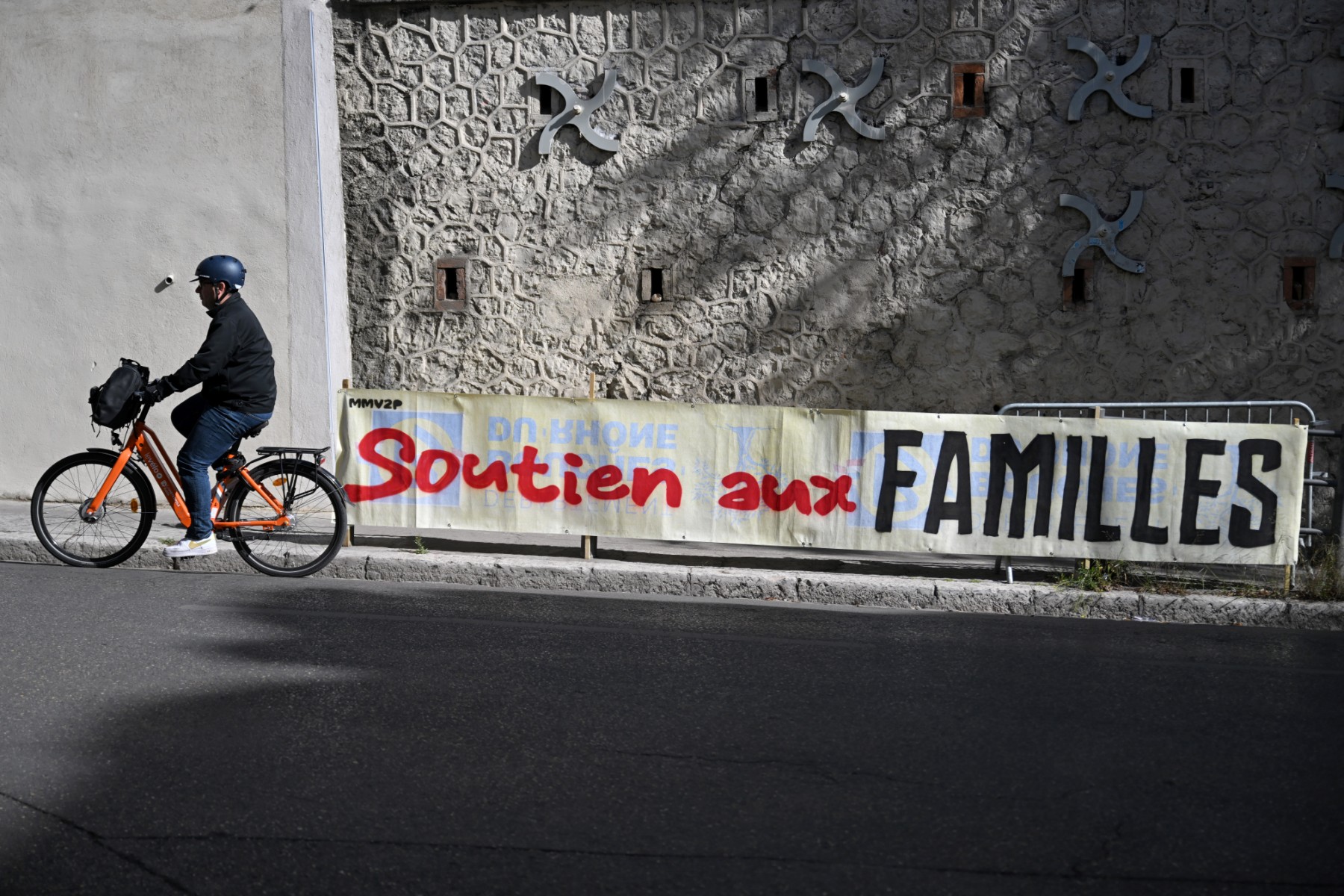 Effondrement à Marseille: aucun évacué des immeubles voisins n'a pu regagner son logement
