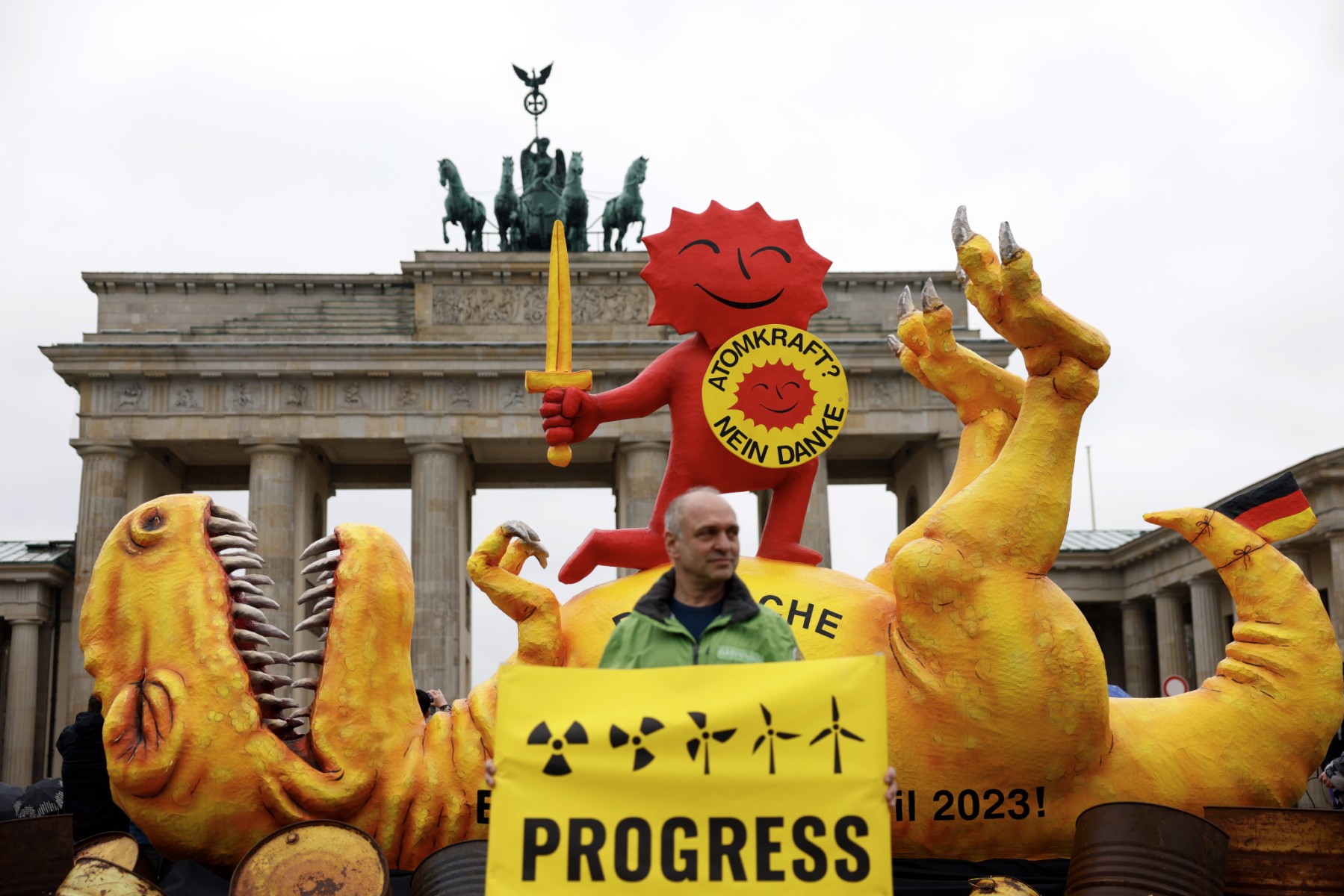 Fermeture controversée des dernières centrales nucléaires en Allemagne