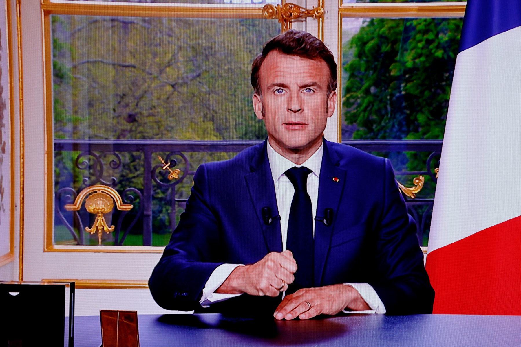 Macron se donne 100 jours pour relancer son quinquennat