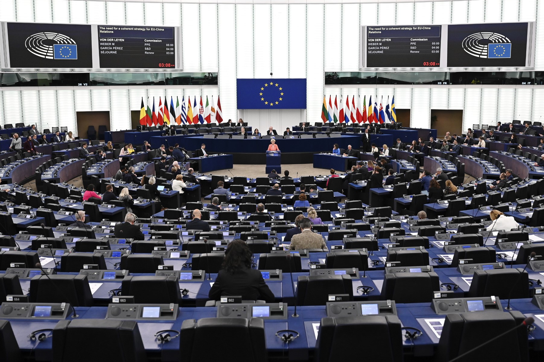 UE: Les murs anti-migrants agitent le débat budgétaire au Parlement