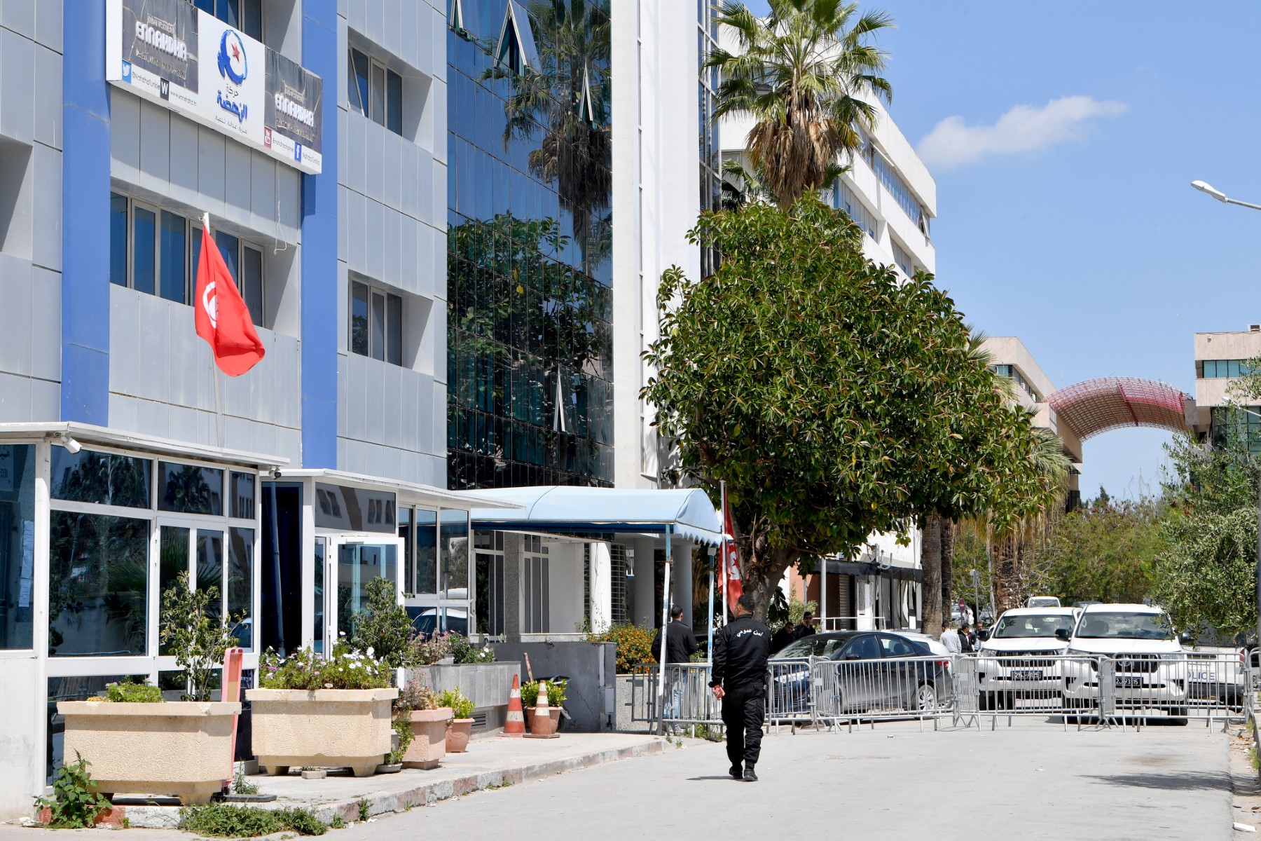 Tunisie: Les autorités ferment les bureaux d'Ennahdha, «inquiétude» européenne