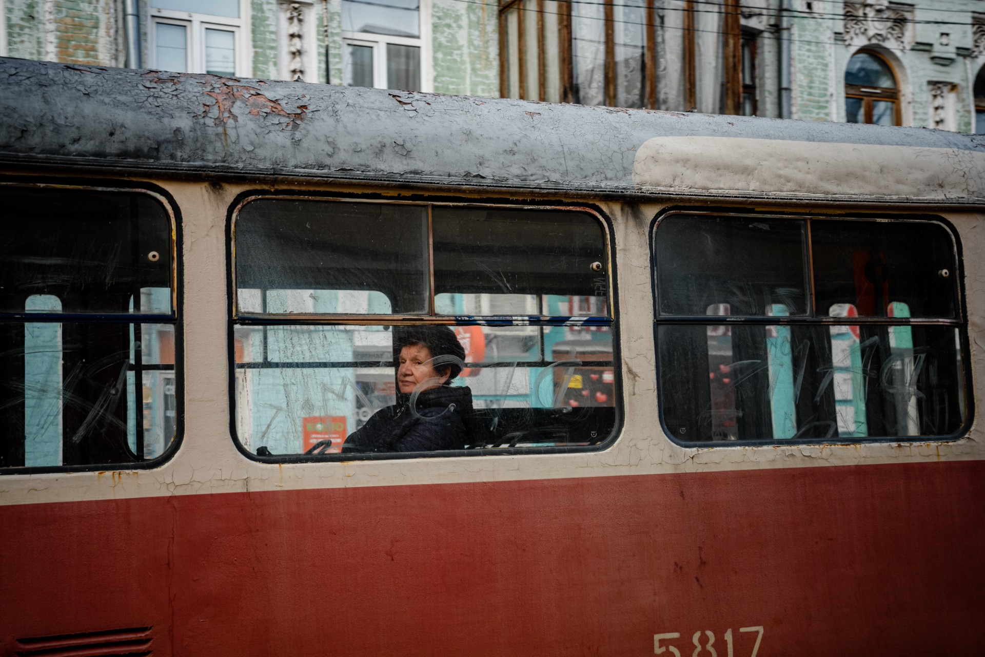 La France promet des bateaux, des autobus et des rails à l'Ukraine
