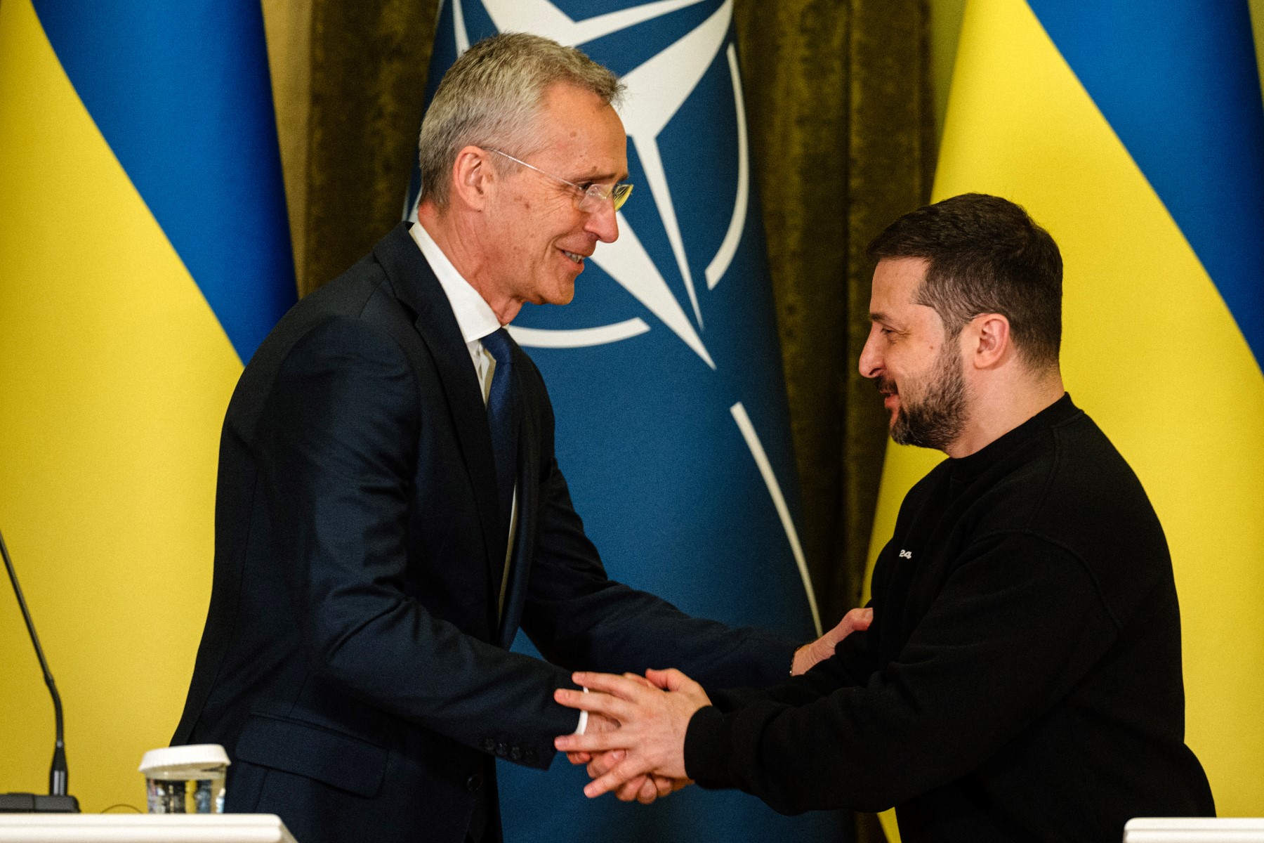 Le secrétaire général de l'Otan Stoltenberg en visite surprise à Kiev