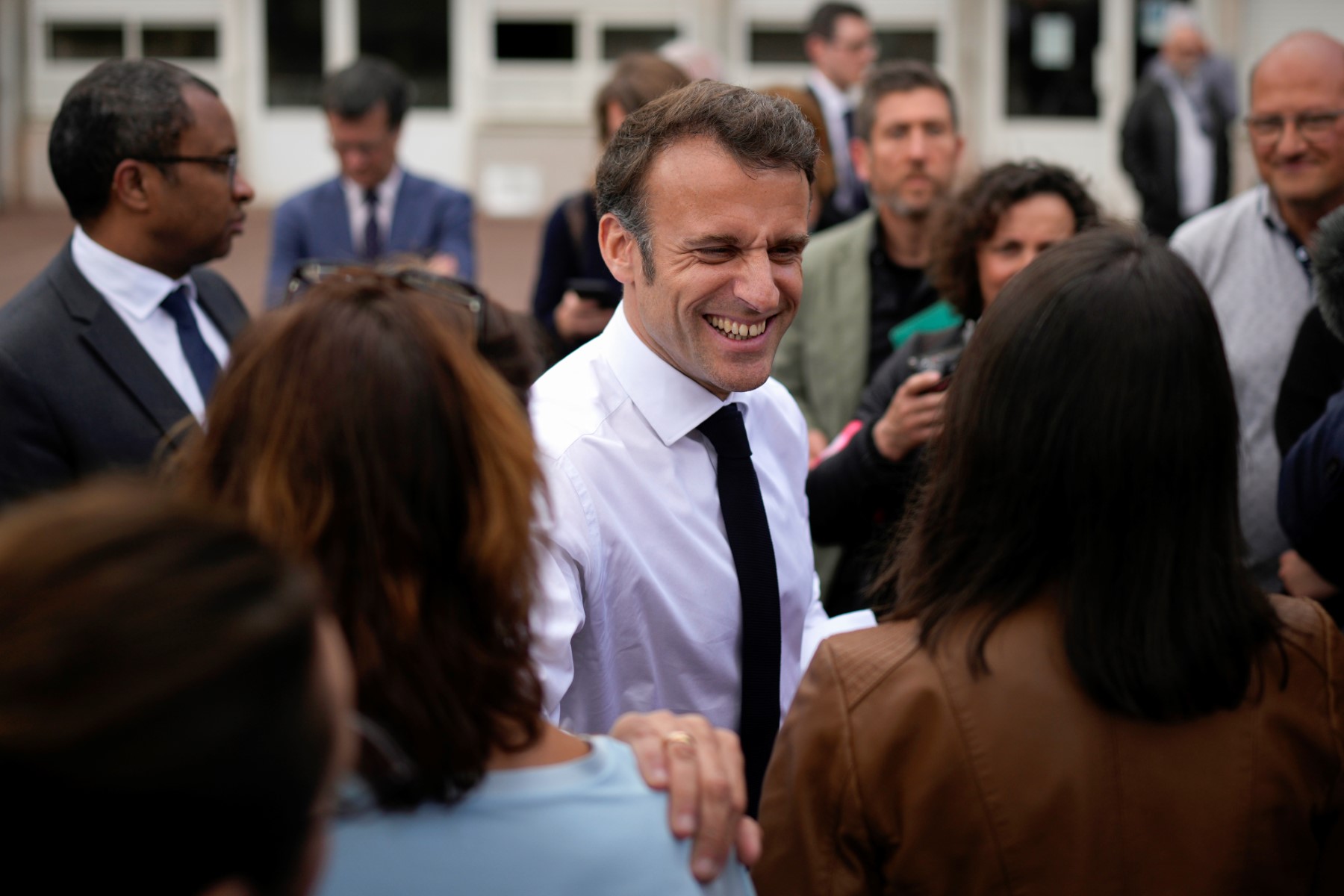 Sondage: Macron au plus bas, un quart des Français «résignés»