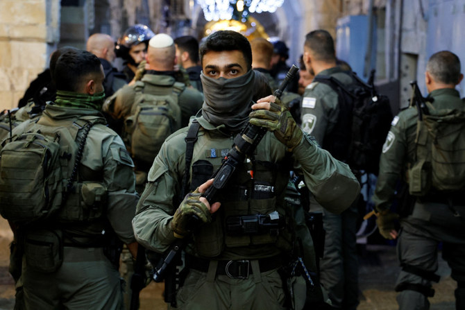 Israël sous le feu des critiques après une deuxième nuit de violences à Al-Aqsa
