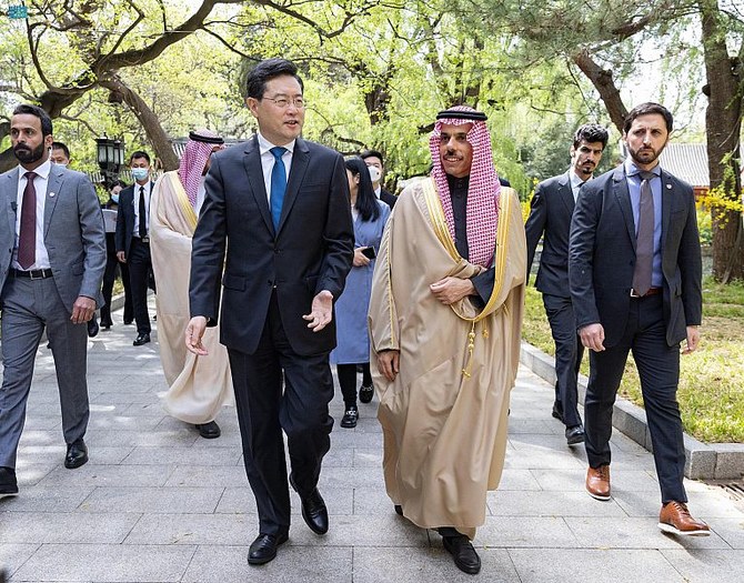 Le ministre saoudien des Affaires étrangères rencontre son homologue chinois