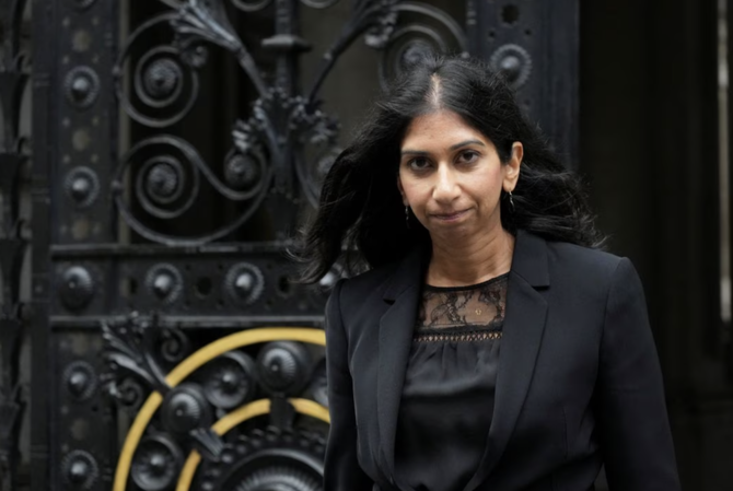 La secrétaire d’État britannique à l’Intérieur accusée de racisme par la présidente du Parti conservateur