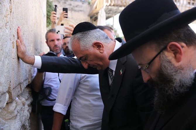 Le fils du dernier shah d'Iran célèbre la journée du souvenir de l'Holocauste en Israël