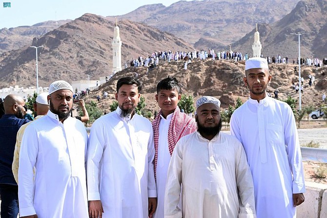 Les mosquées et les monuments historiques de Médine attirent de nombreux visiteurs pendant l’Aïd