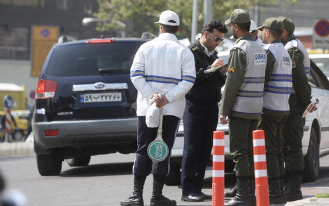Iran: La police commence à sévir contre les femmes non voilées