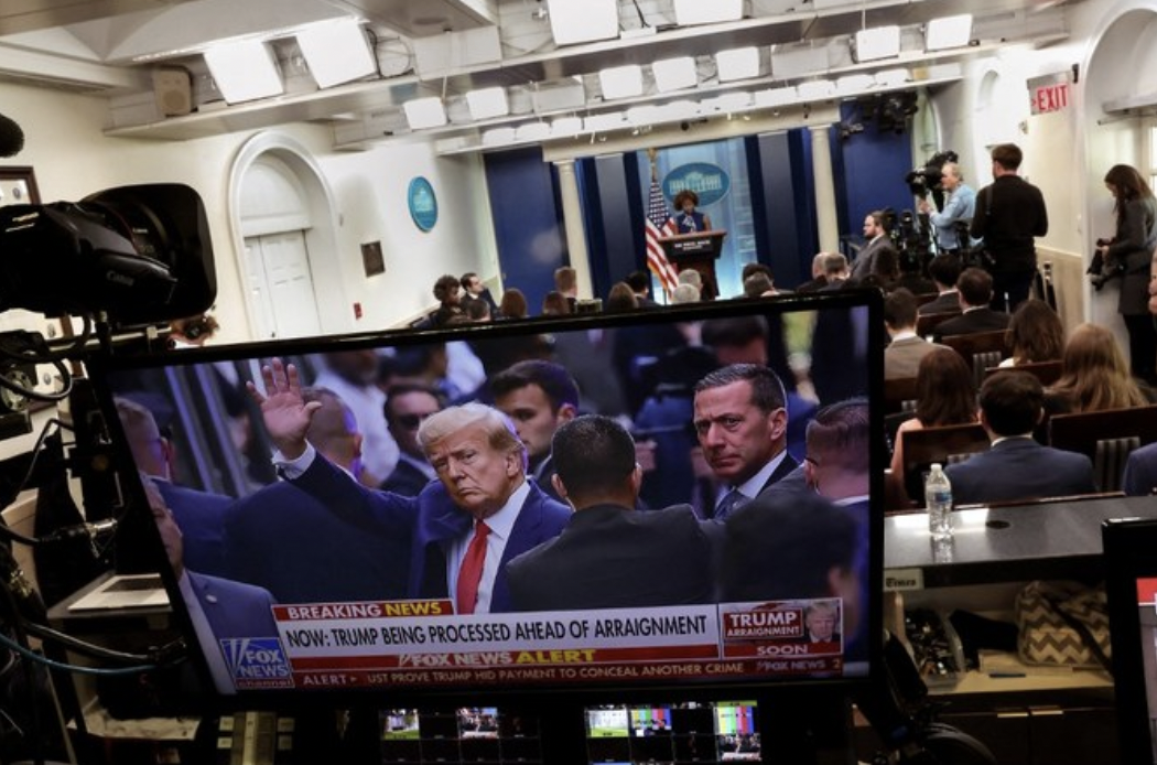 Comment remédier à l’effet polarisant des médias américains?