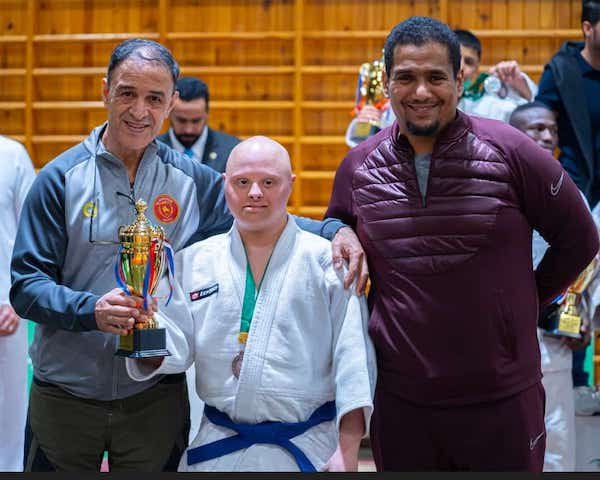 Hamza ambitionne de participer à des compétitions internationales, de réaliser des résultats qui lui permettront de faire dérouler fièrement le drapeau de l’Arabie Saoudite (fournie)