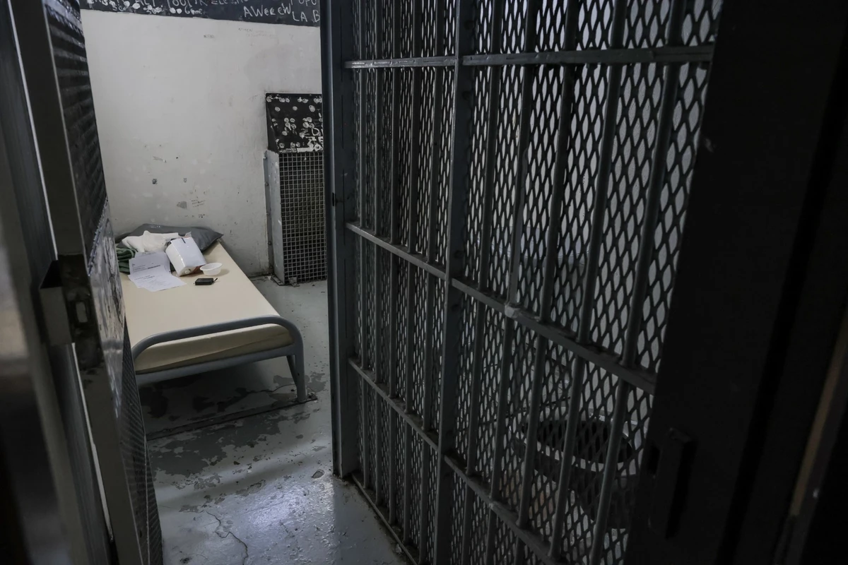 Prisons: 73080 détenus au 1er avril en France, un record
