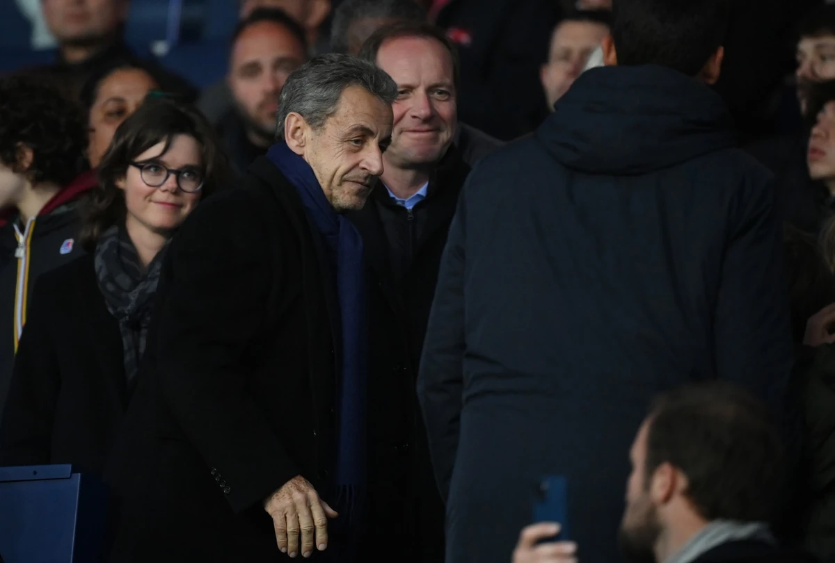 Attribution du Mondial au Qatar: perquisition d'un fonds luxembourgeois en lien avec Sarkozy