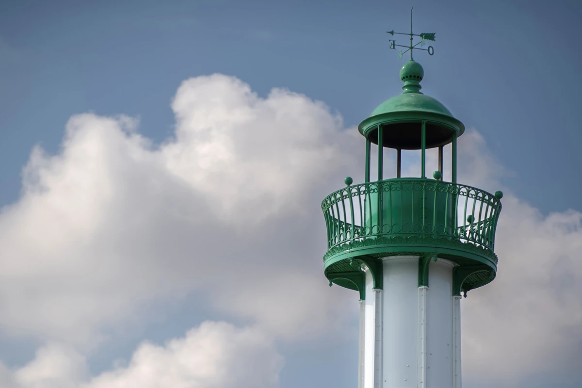 En France, le retour à la vie d'un phare conçu par Gustave Eiffel