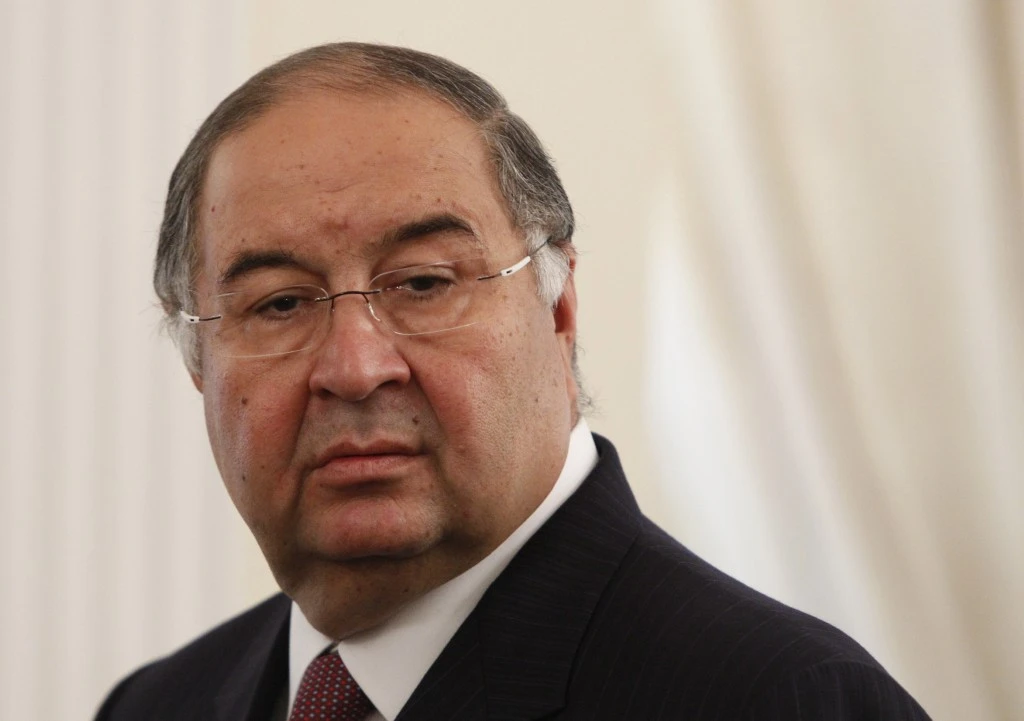 Londres et Washington sanctionnent des proches d'oligarques russes