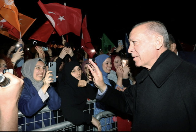 Turquie: Erdogan en position de force pour un second tour inédit