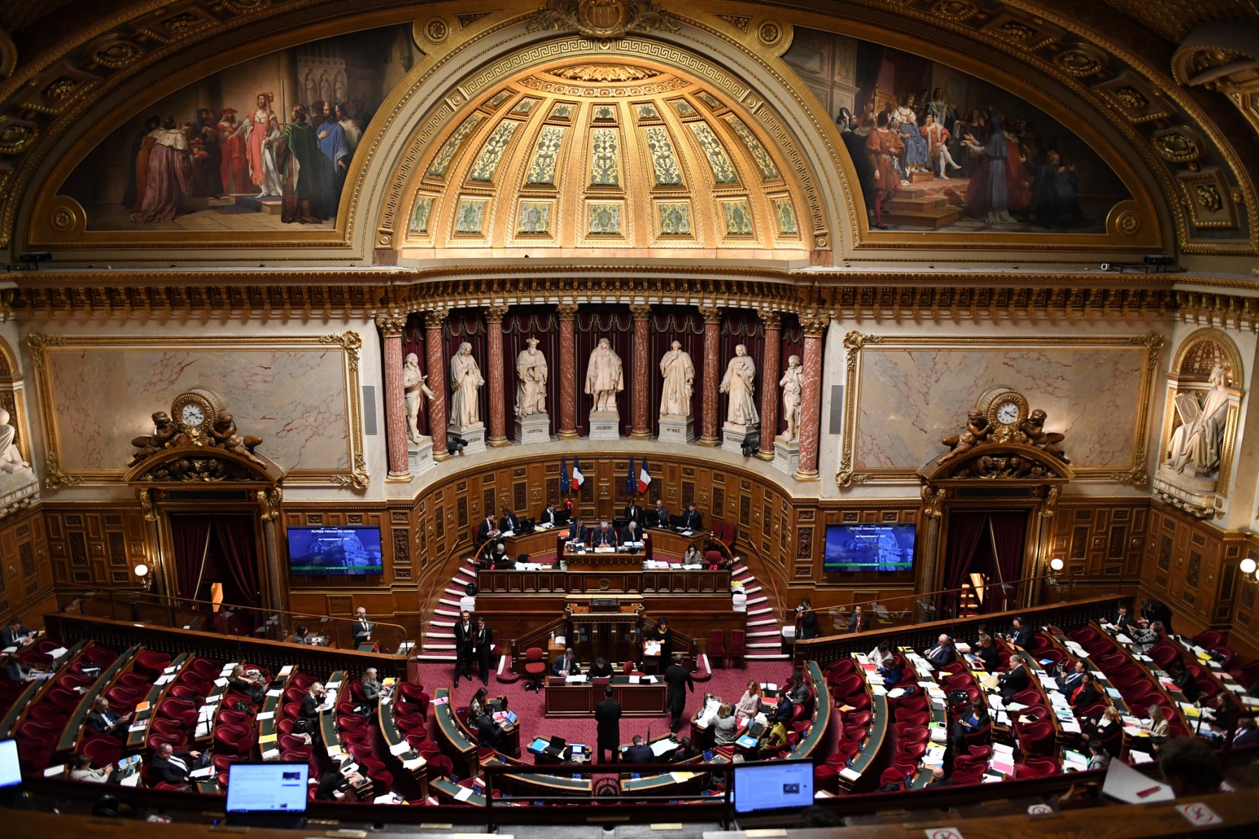 Le Sénat vote un texte pour «valoriser» les entrepreneurs français à l'étranger