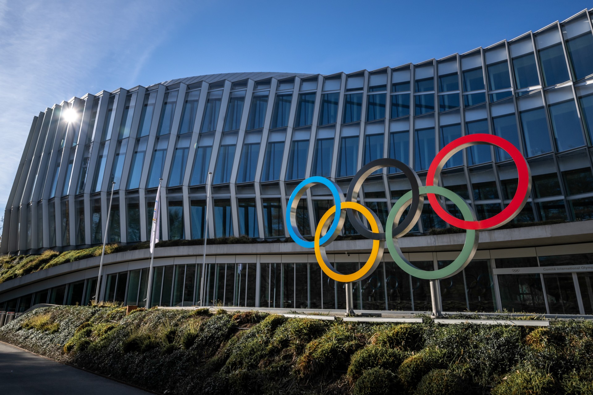 Le Conseil constitutionnel valide le projet de loi JO-2024, et ses caméras algorithmiques