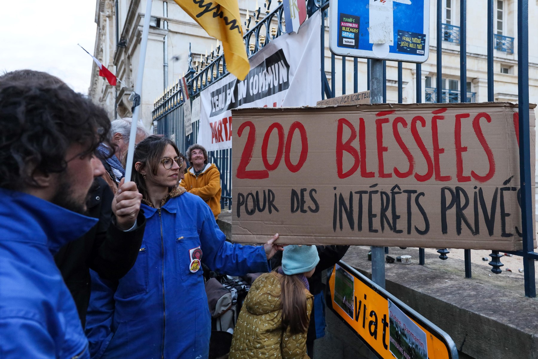 Manifestations en France: «des atteintes graves aux droits» en garde à vue, selon une autorité indépendante