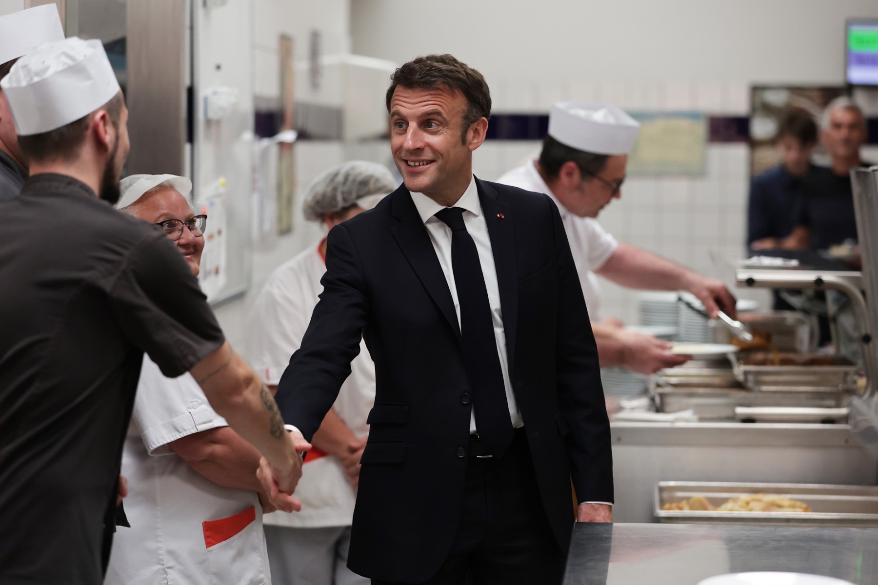 Macron de nouveau sur le terrain veut faire du lycée pro une «cause nationale»
