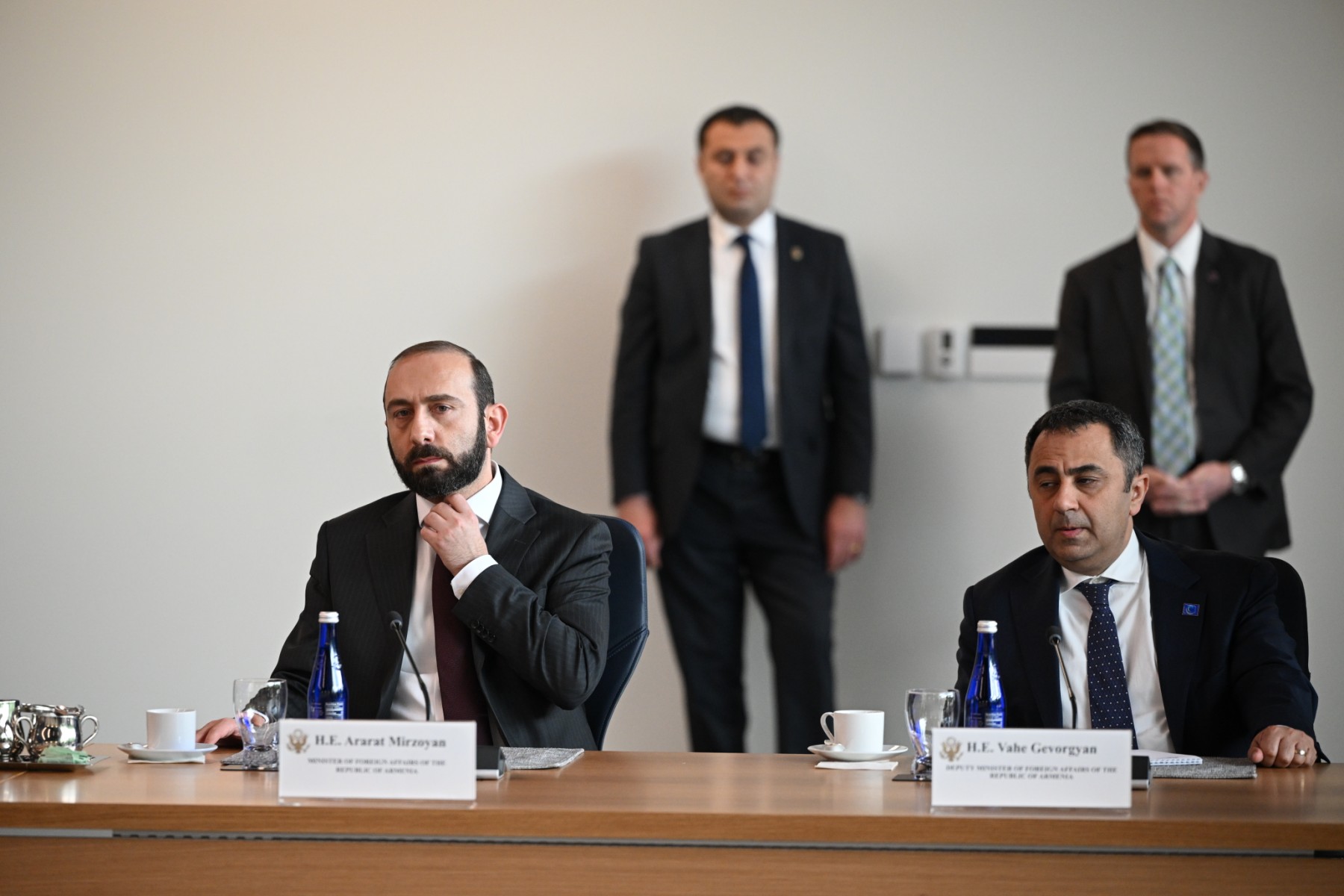 L'Arménie et l'Azerbaïdjan s'accusent de tirs à la frontière