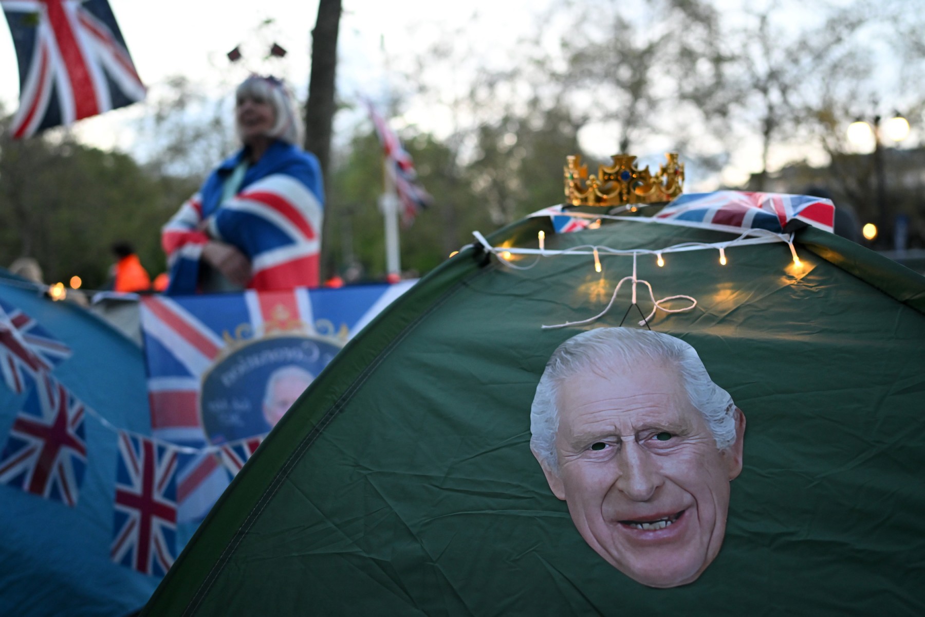 Derniers préparatifs pour une cérémonie historique: Charles III couronné samedi à Londres