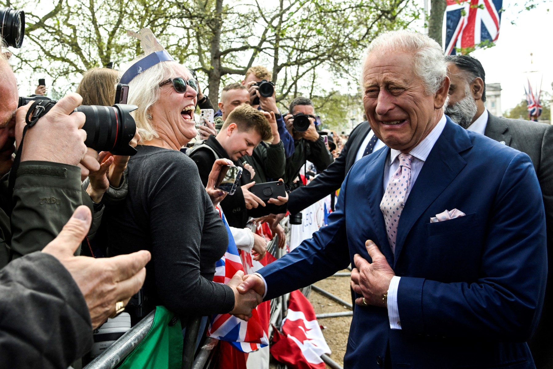 Bain de foule avant le grand jour pour Charles III, couronné samedi à Londres
