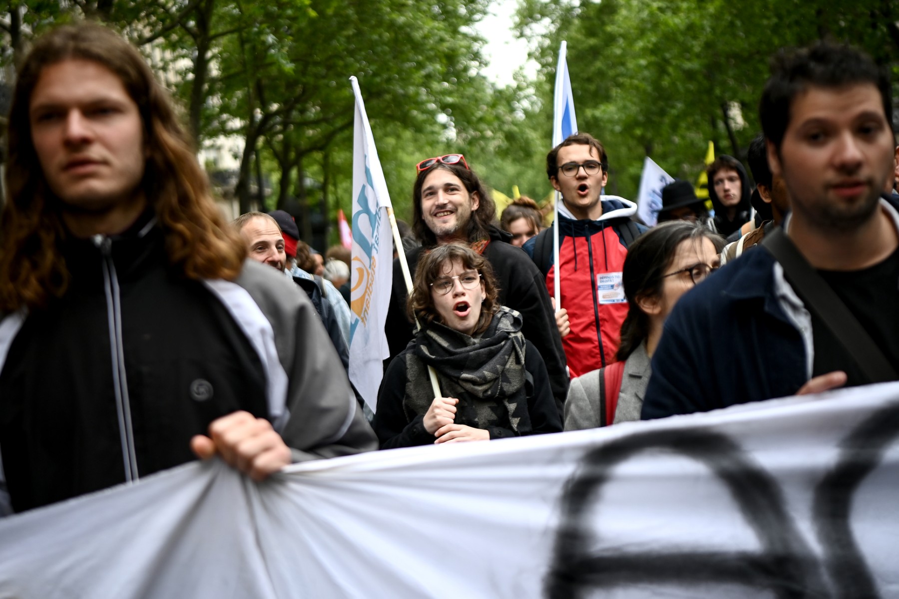 Syndicats à Matignon: la CGT veut conditionner les aides aux entreprises