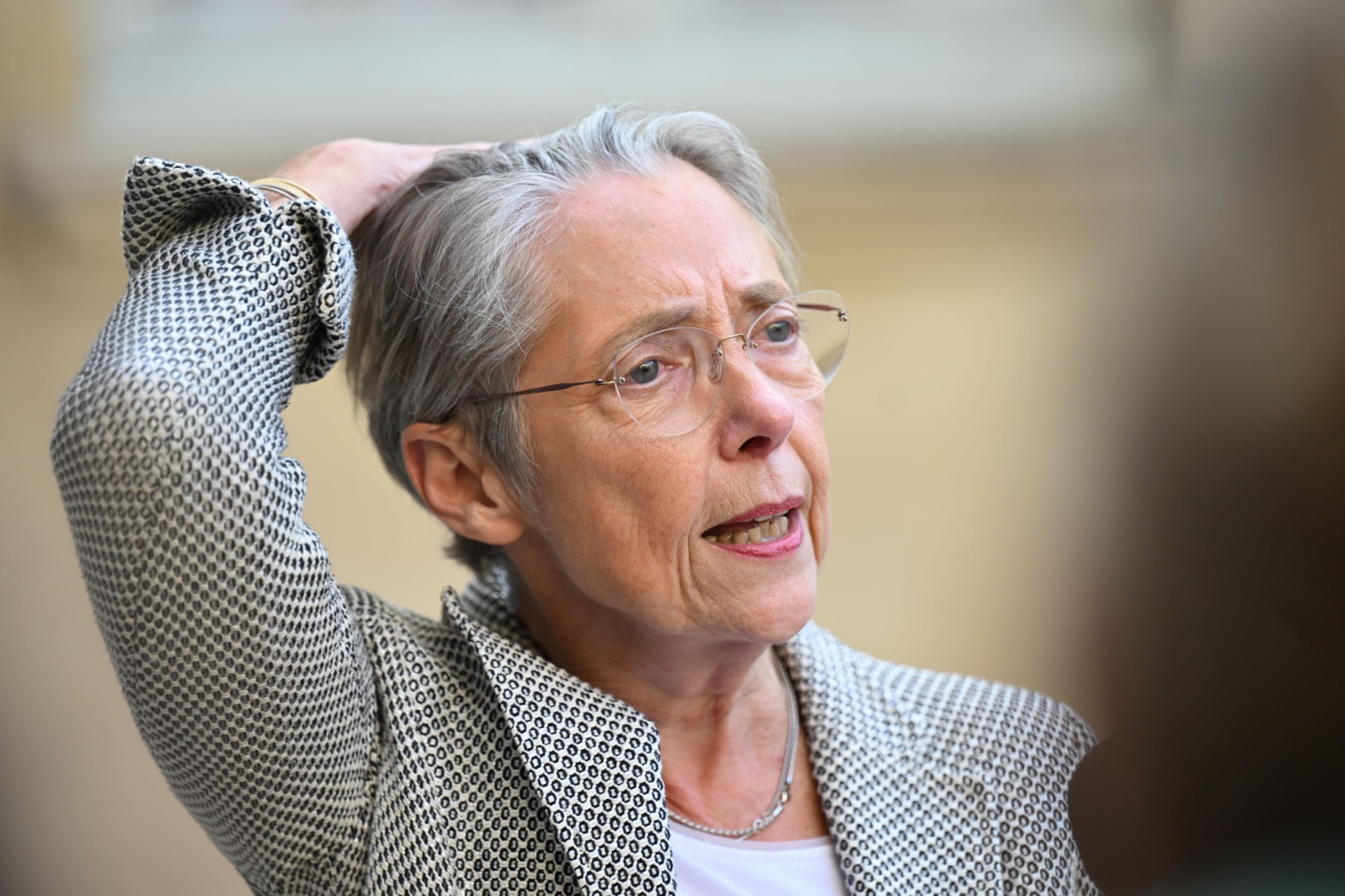 Climat: Borne présente lundi son plan pour accélérer la baisse des émissions de la France