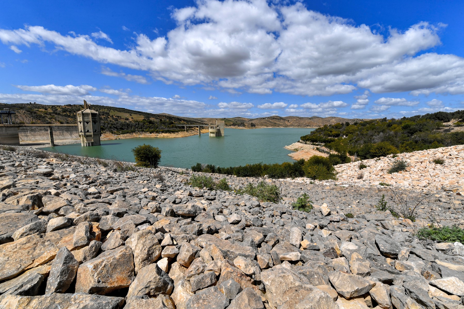 La moitié des lacs et réservoirs du monde perdent de l'eau