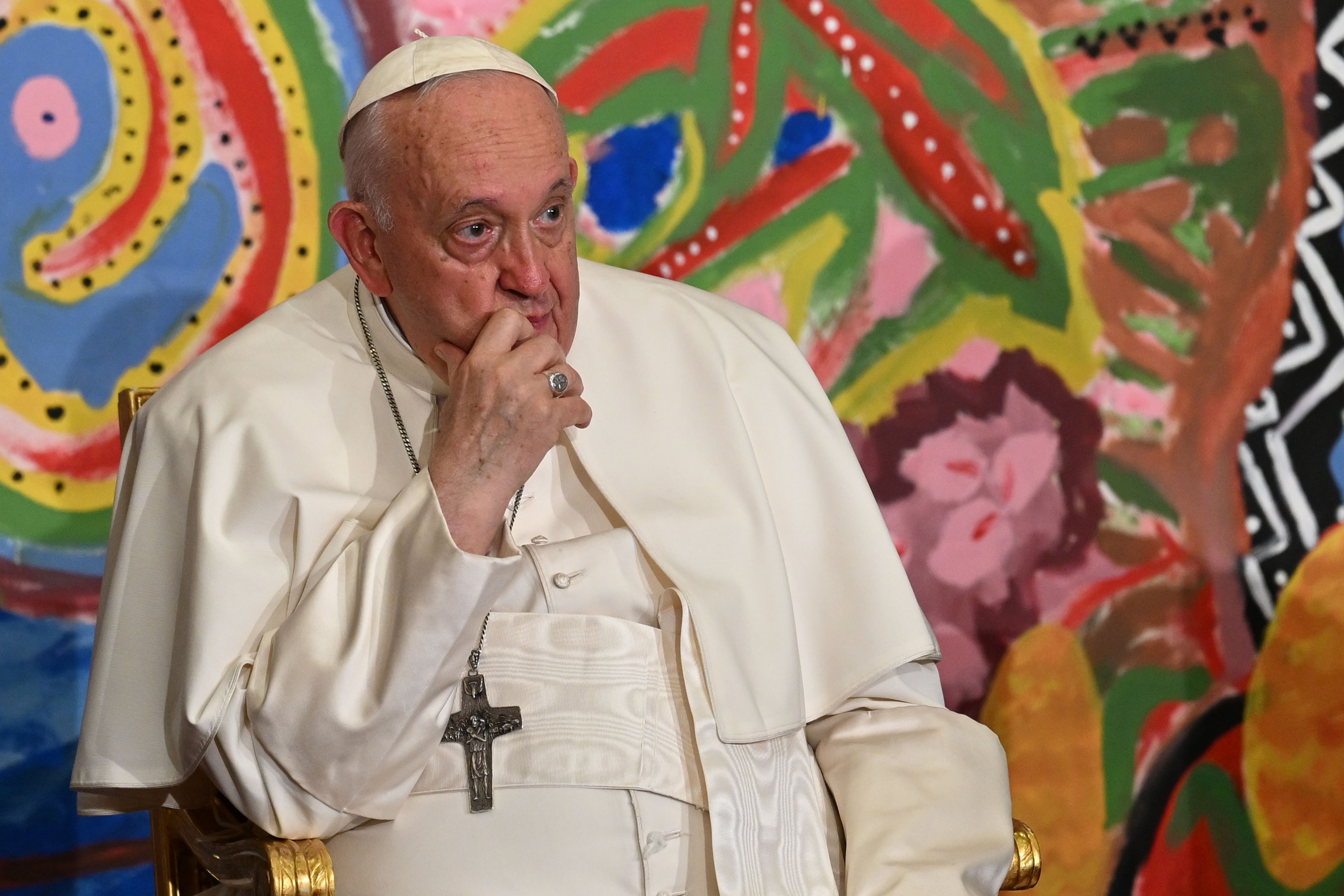 Le pape François, fiévreux, a annulé son programme vendredi matin