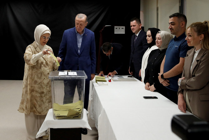 Turquie: Erdogan en bonne voie vers la victoire