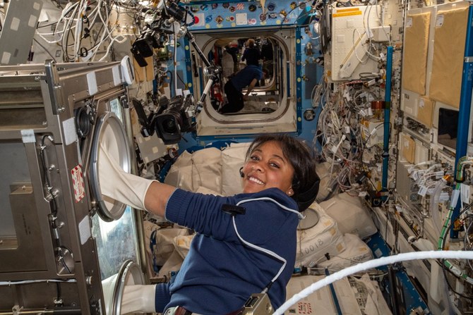 Les astronautes saoudiens de retour sur Terre après une mission spatiale réussie