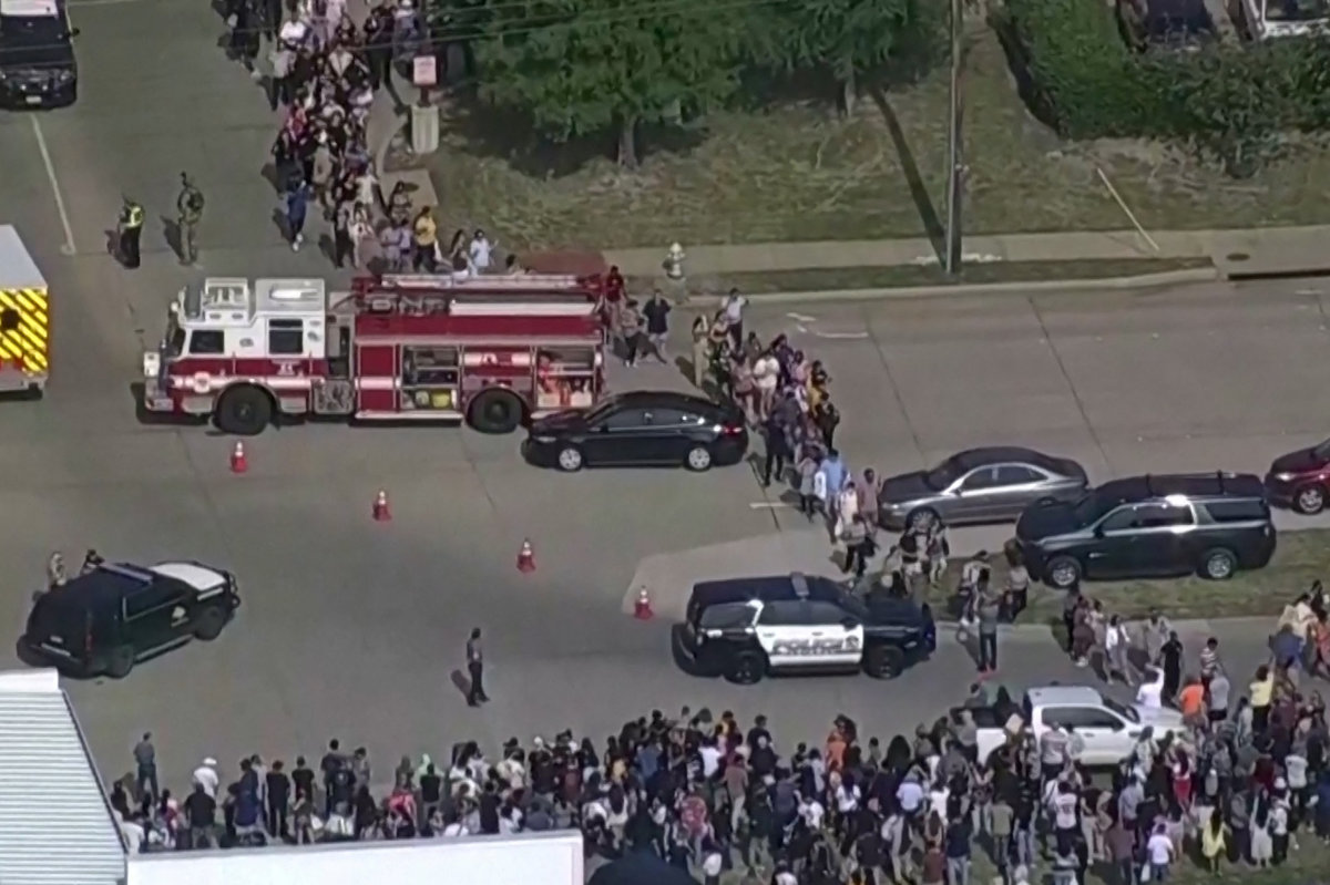 Etats-Unis: un tireur tue huit personnes dans un centre commercial au Texas