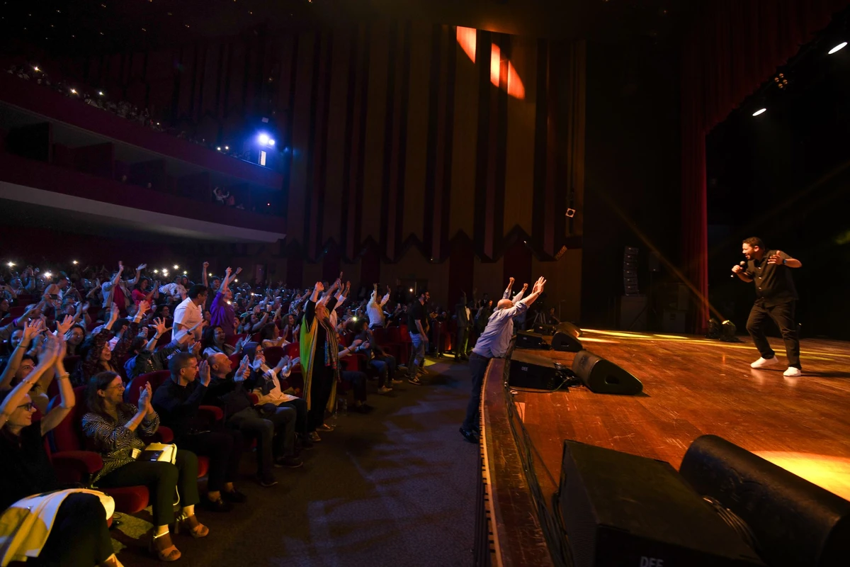 Pour la 4e édition du festival Afrique du rire, Oualas veut «unir et faire rire»