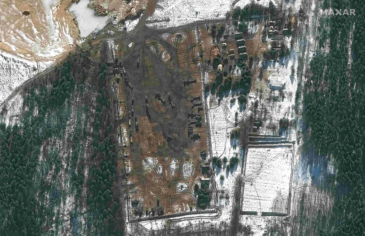 Au moins un hélicoptère militaire russe s'écrase près de la frontière avec l'Ukraine, deux morts