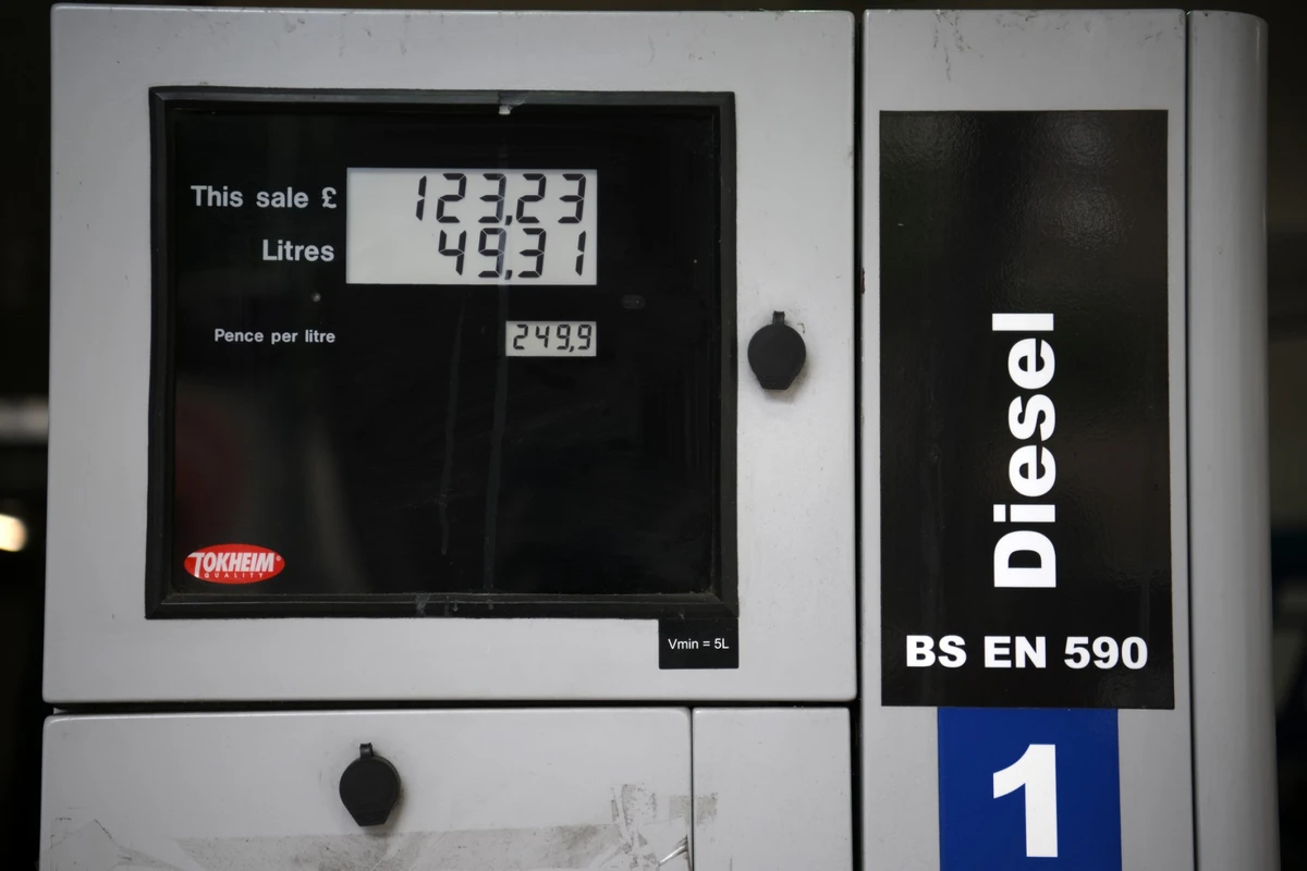 Asda rachète les stations-service EG des frères Issa qui consolident leur empire