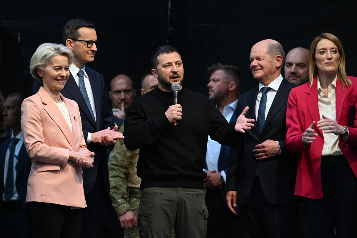 L'Ukraine «fait partie de la famille européenne», affirme Scholz