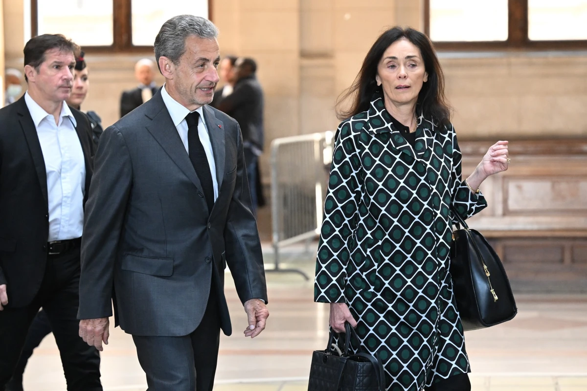 Condamné en appel, Sarkozy ira «jusqu'au bout» de son «combat»